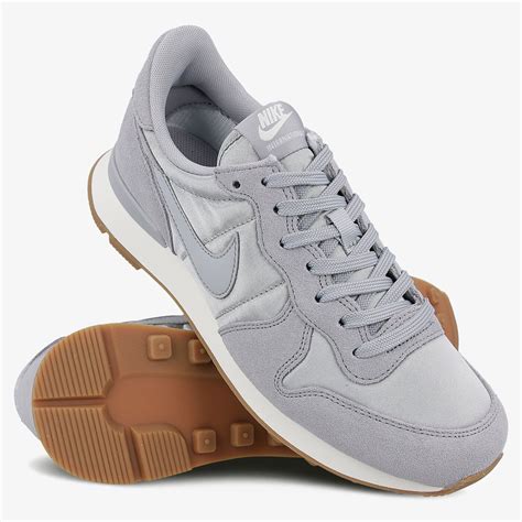 nike turnschuhe grau damen